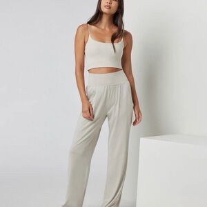 Vuori Women's Light Gray Wide Leg Pants